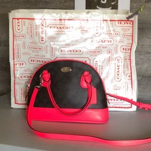AUTHENTIC Coach crossbody bag